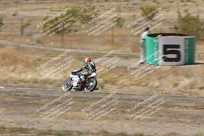 media/Apr-20-2025-AHRMA (Sun) [[393a79c373]]/Race/Group 2/Turn 4b/